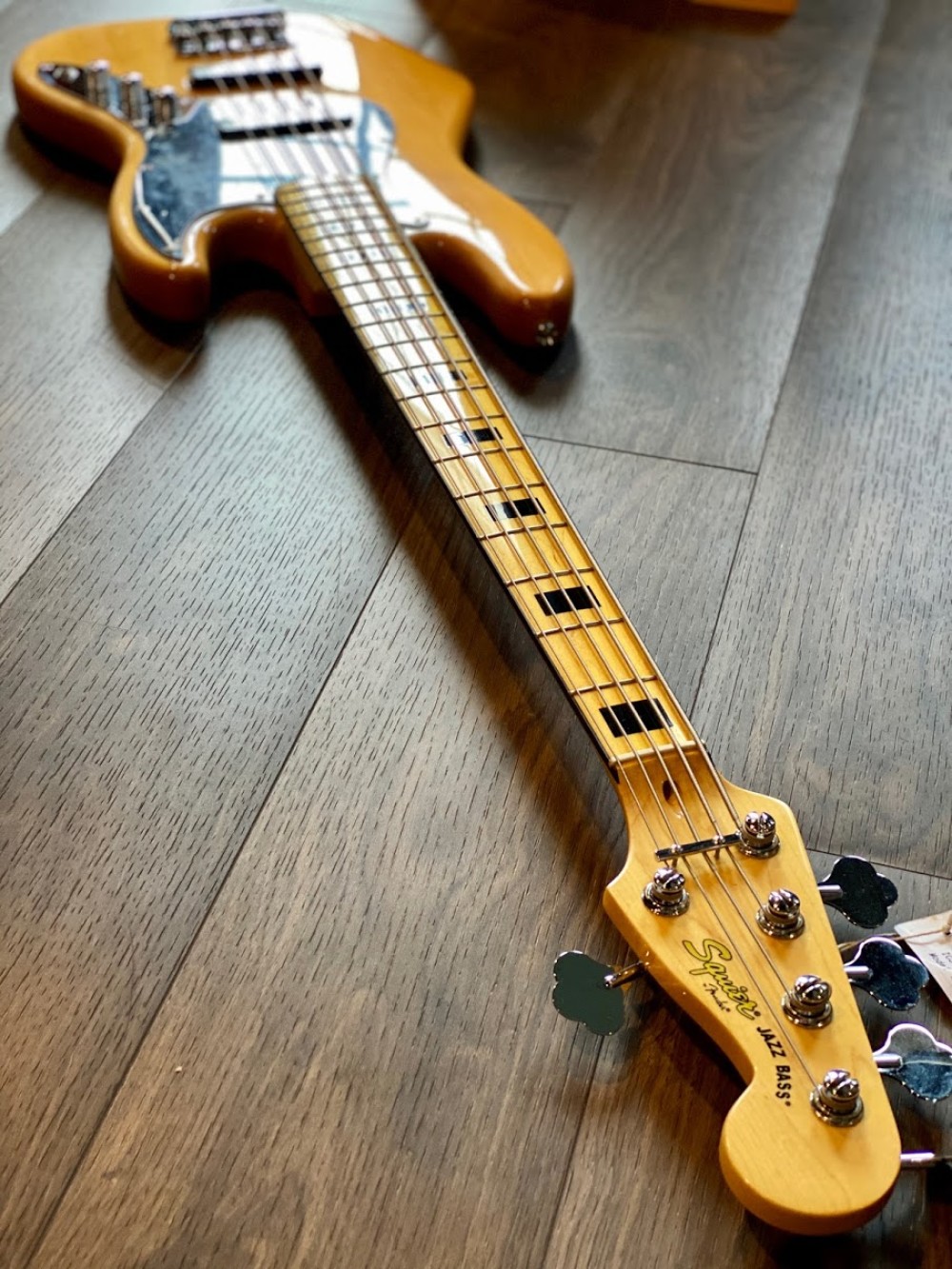 Squier Vintage Modified Jazz Bass V 5 String in Natural